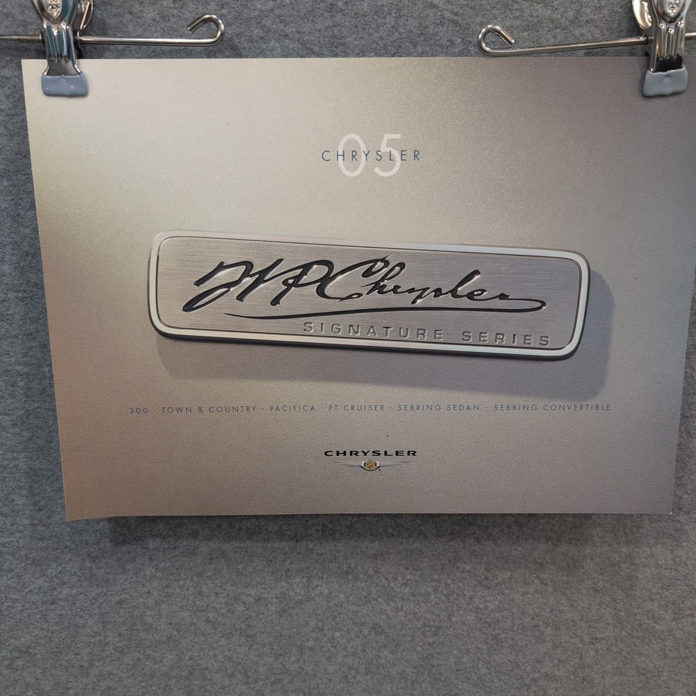 2005 Chrysler Signature Series Brochure 300 Town Country Pacifica PT Cruiser - Picture 1 of 3